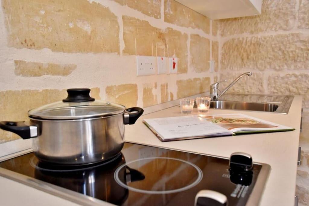 Vallettastay - Lucky Star One Bedroom Apartment 201 Kültér fotó